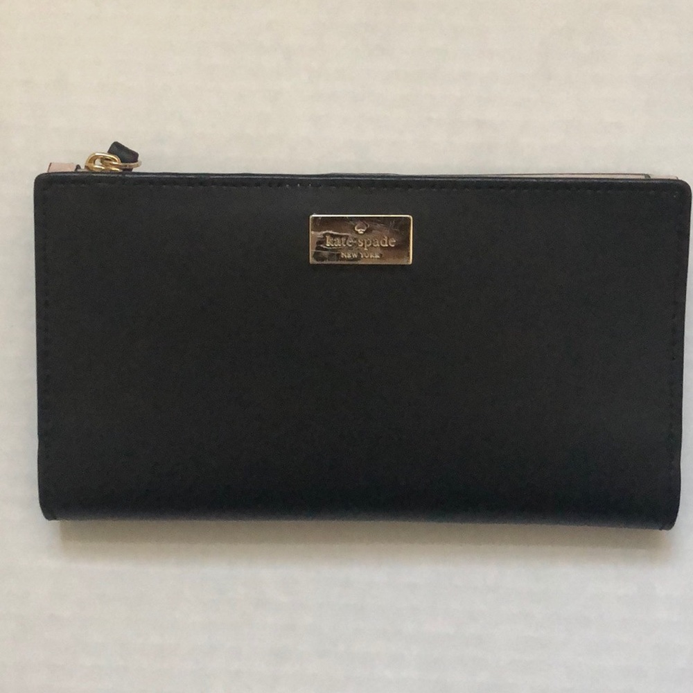 24 HOUR PRICE Kate spade wallet